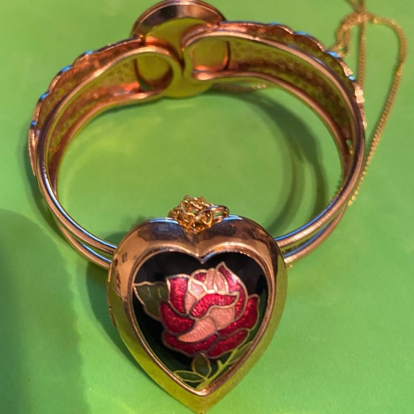 Vintage Floral Cloisonné Hinged Bracelet Locket n Heart Locket Necklace - Picture 3 of 8